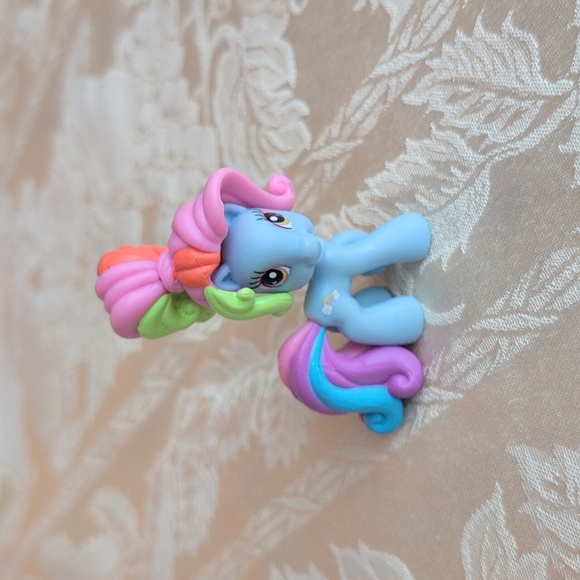 My Little Ponies, Accessories & Train. Discontinued Lot Of 28 Ponies! 2000-2010 - Picture 15 of 16